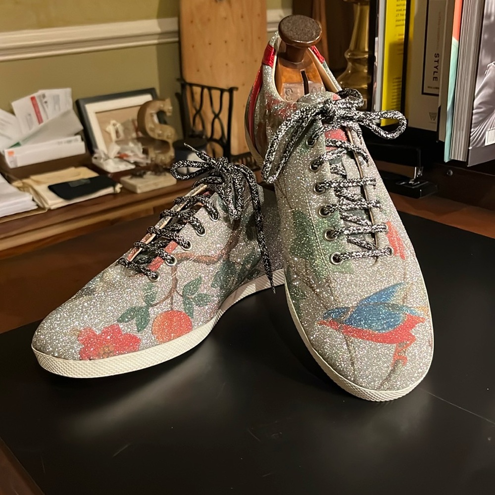Gucci sneakers size 10US